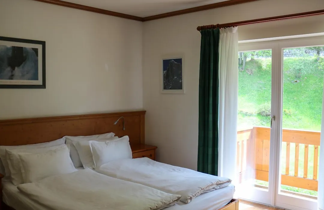 Hotel Garni Civetta-1