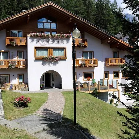 Hotel Garni Civetta-3